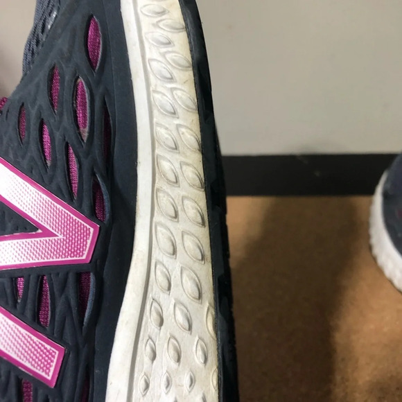 New Balance Comfort 420 Response 1.0 Grey Maroon Laces 8  Perforations Athletic - Picture 7 of 14